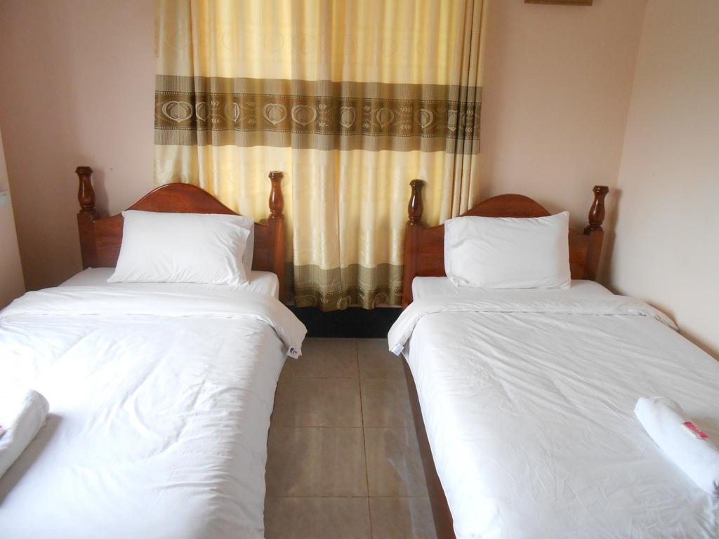The Garden Pany Hotel Vang Vieng Phòng bức ảnh